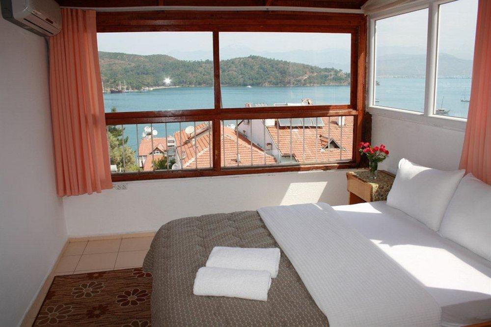 Ferah Hostel Monica'S Place Fethiye Zewnętrze zdjęcie