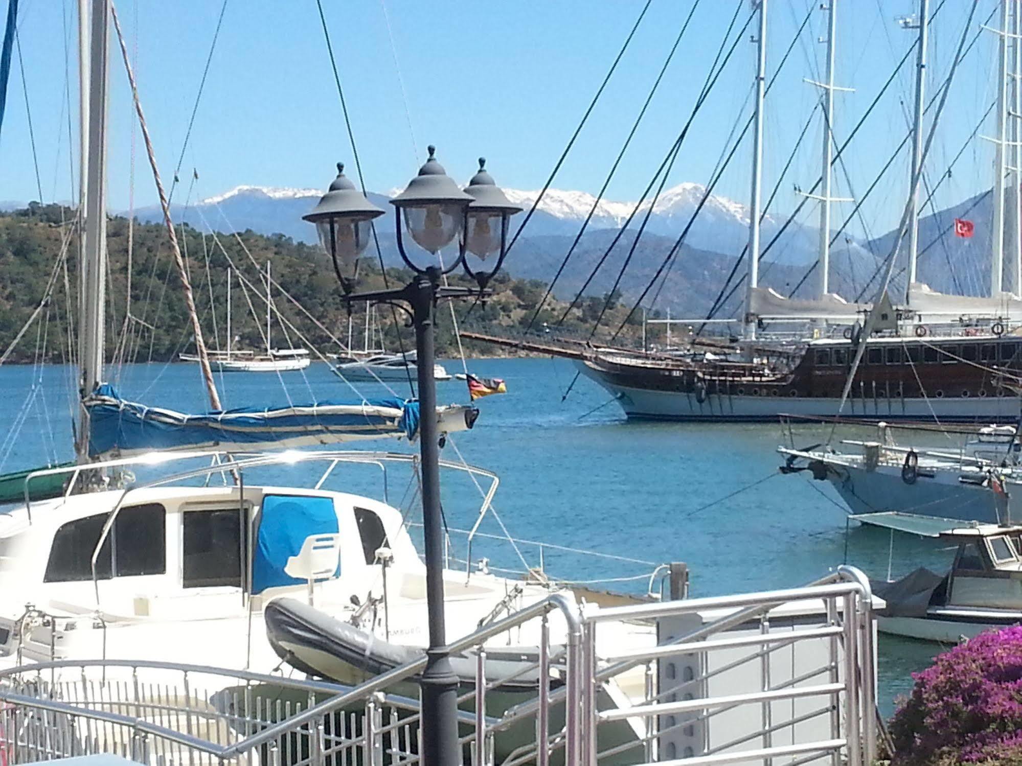 Ferah Hostel Monica'S Place Fethiye Zewnętrze zdjęcie