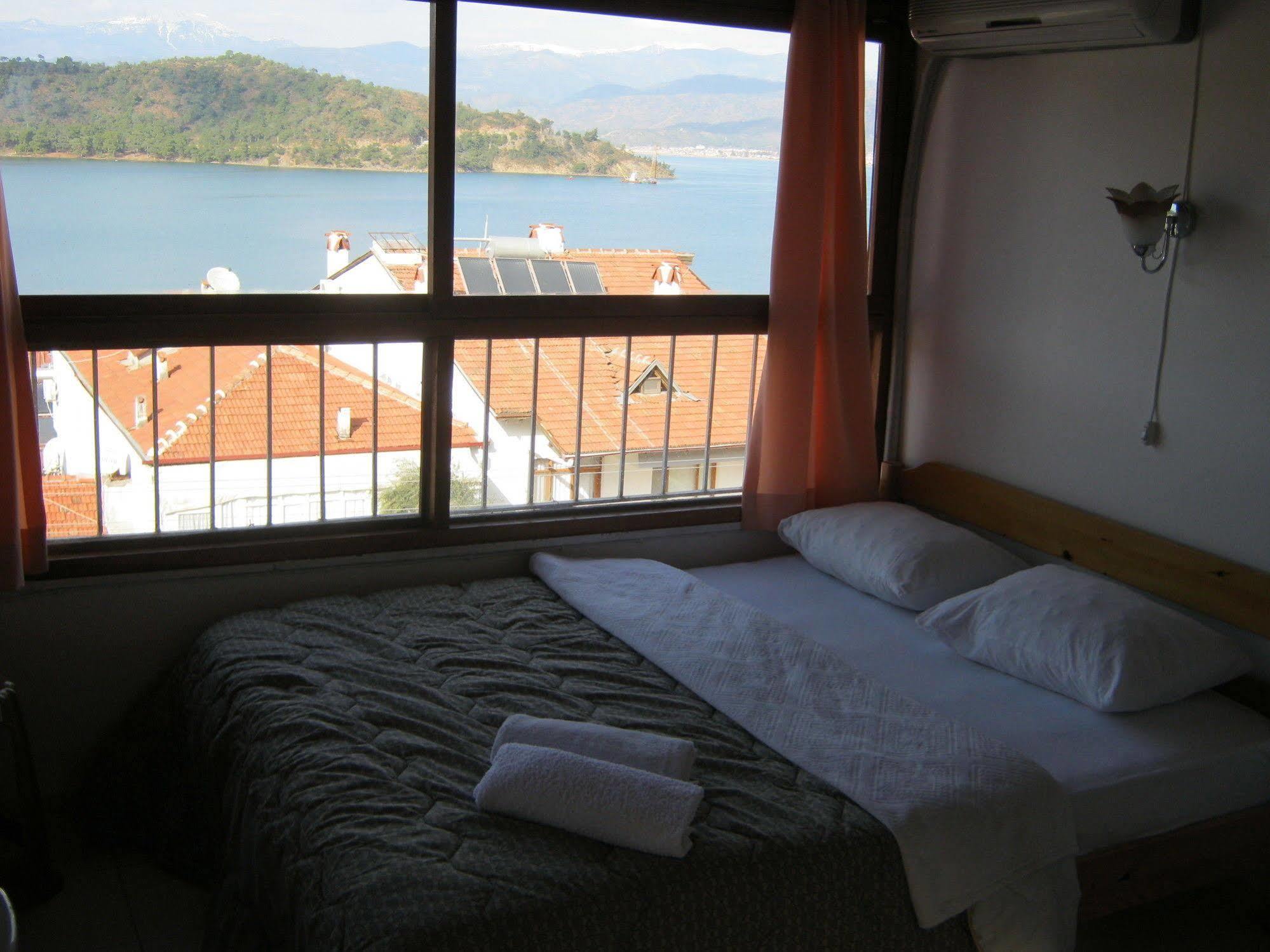 Ferah Hostel Monica'S Place Fethiye Zewnętrze zdjęcie