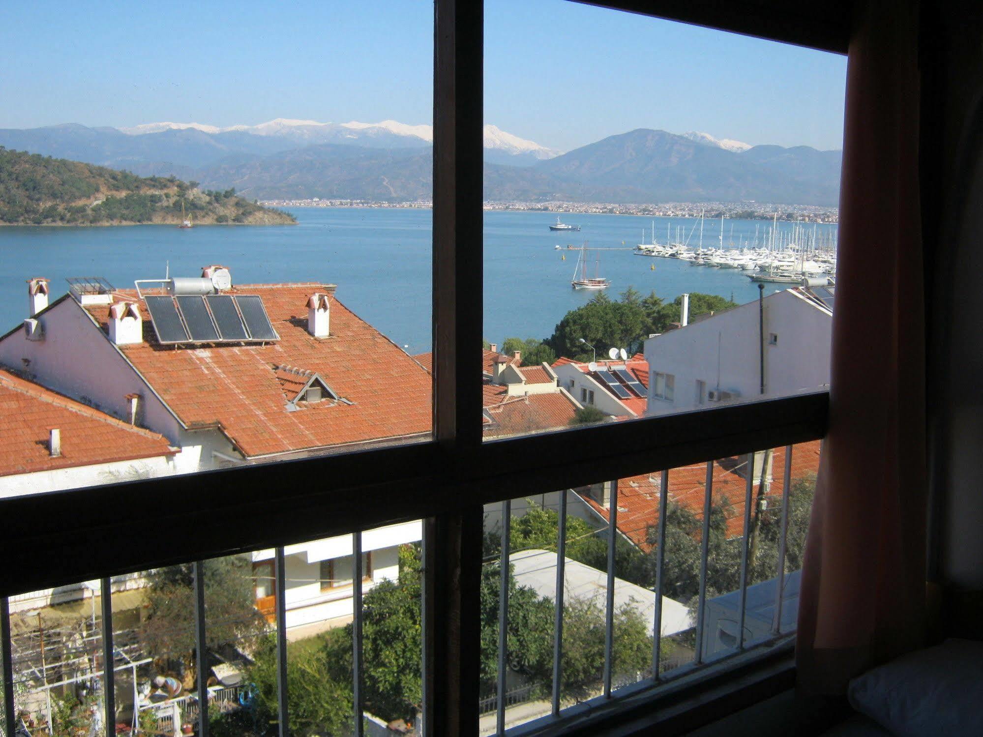 Ferah Hostel Monica'S Place Fethiye Zewnętrze zdjęcie