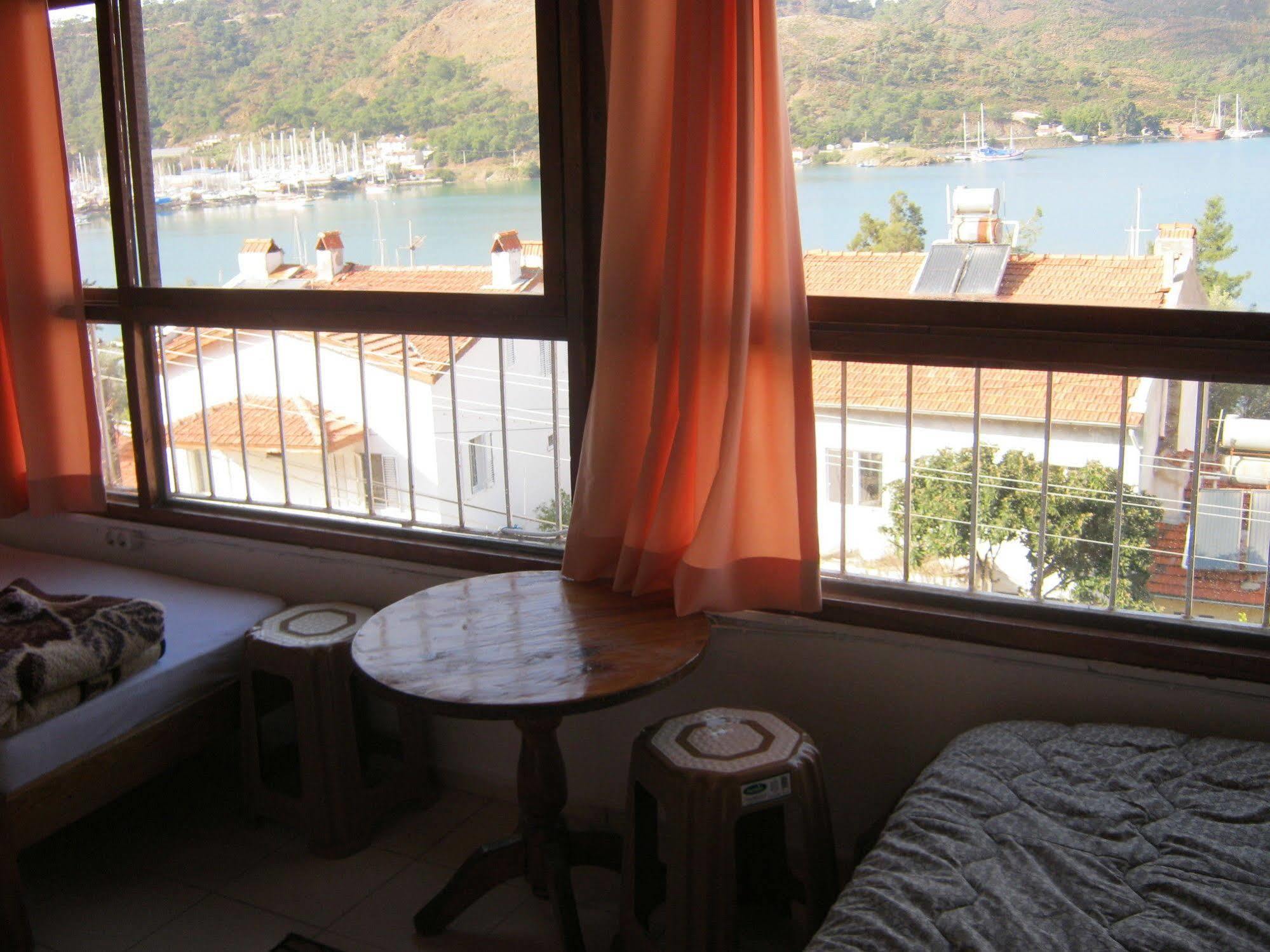 Ferah Hostel Monica'S Place Fethiye Zewnętrze zdjęcie