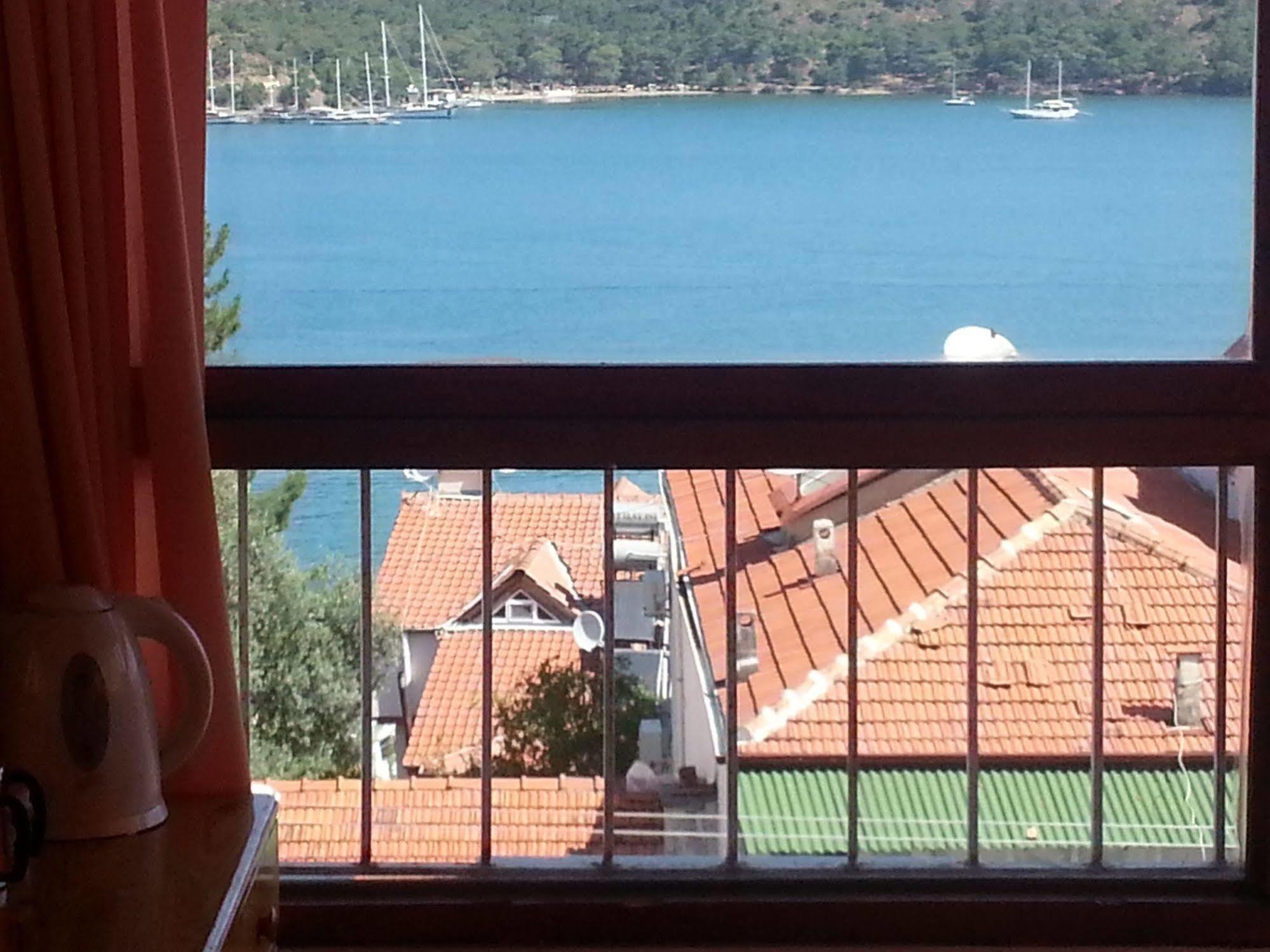 Ferah Hostel Monica'S Place Fethiye Zewnętrze zdjęcie
