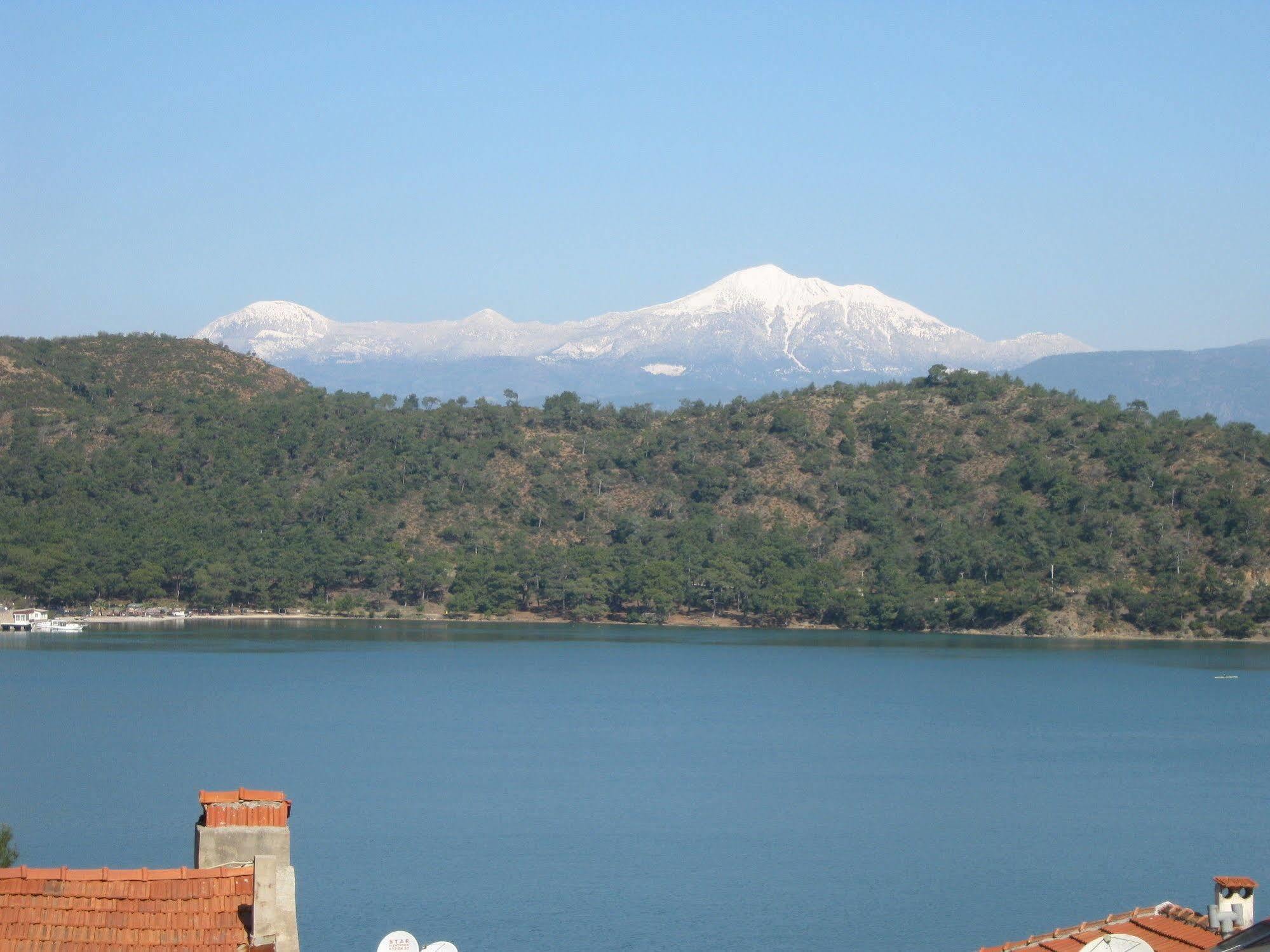 Ferah Hostel Monica'S Place Fethiye Zewnętrze zdjęcie