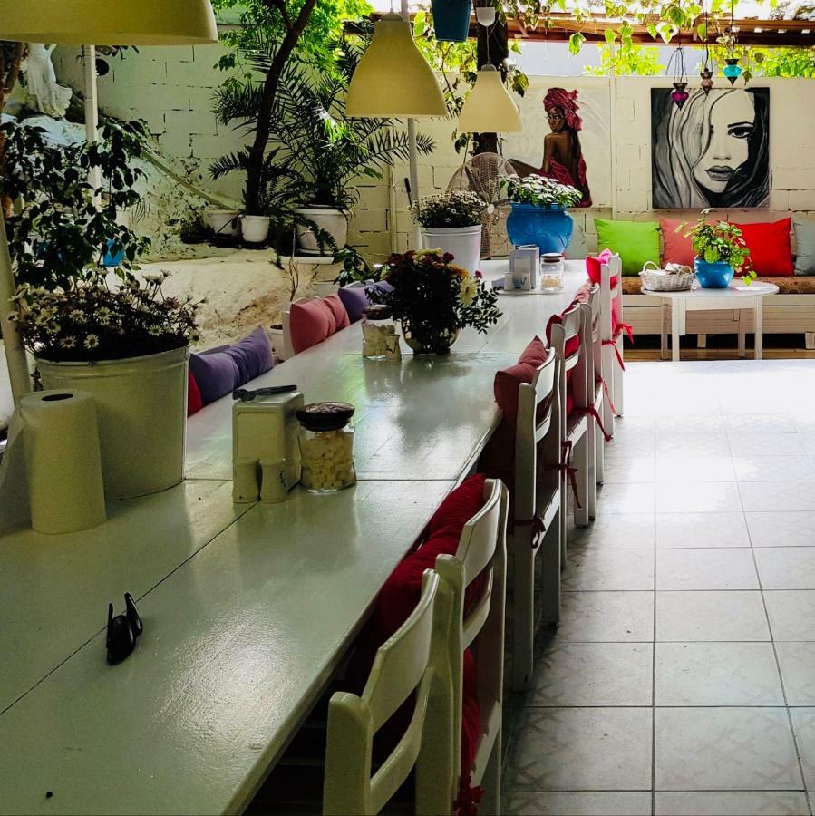 Ferah Hostel Monica'S Place Fethiye Zewnętrze zdjęcie